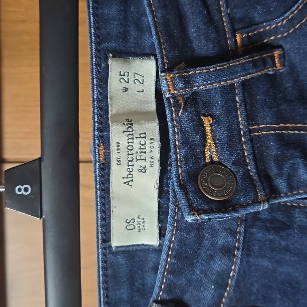 Abercrombie & Fitch 0S Skinny Jeans - Picture 2 of 3